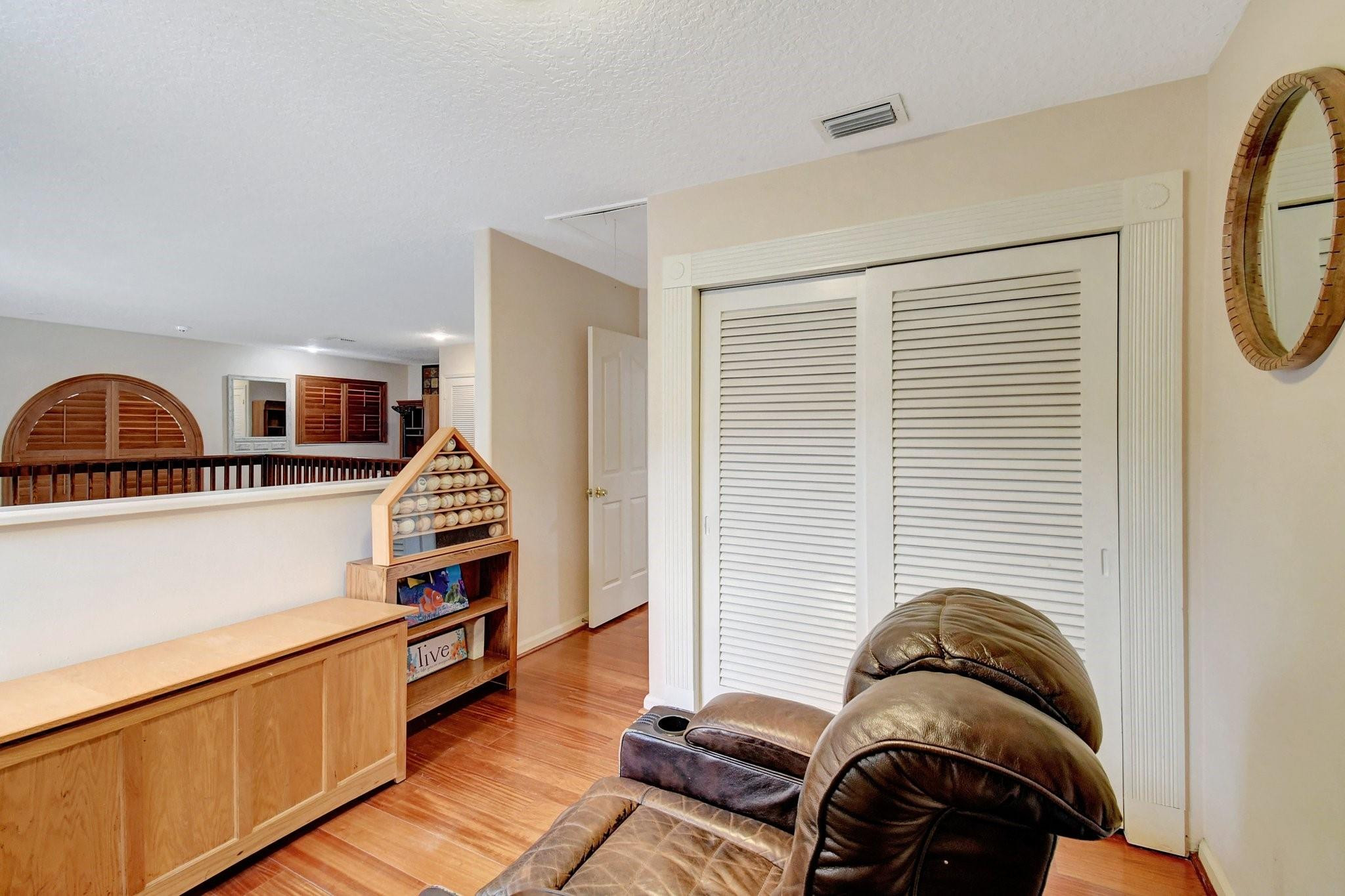 Embassy Lakes - Residential