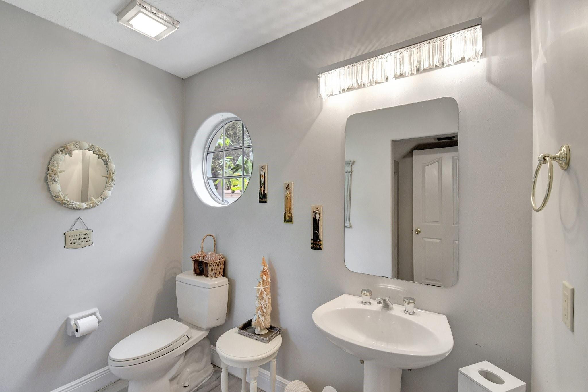 Embassy Lakes - Residential