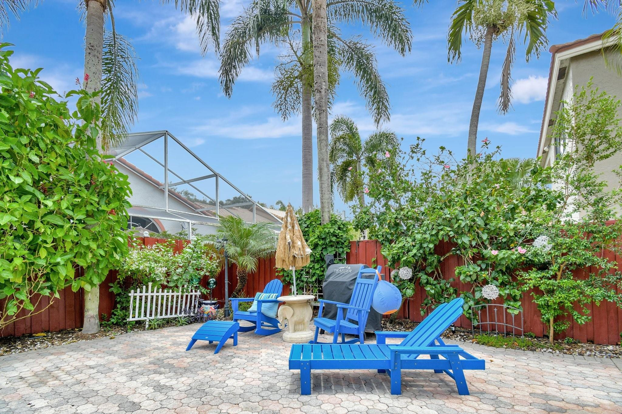 Embassy Lakes - Residential