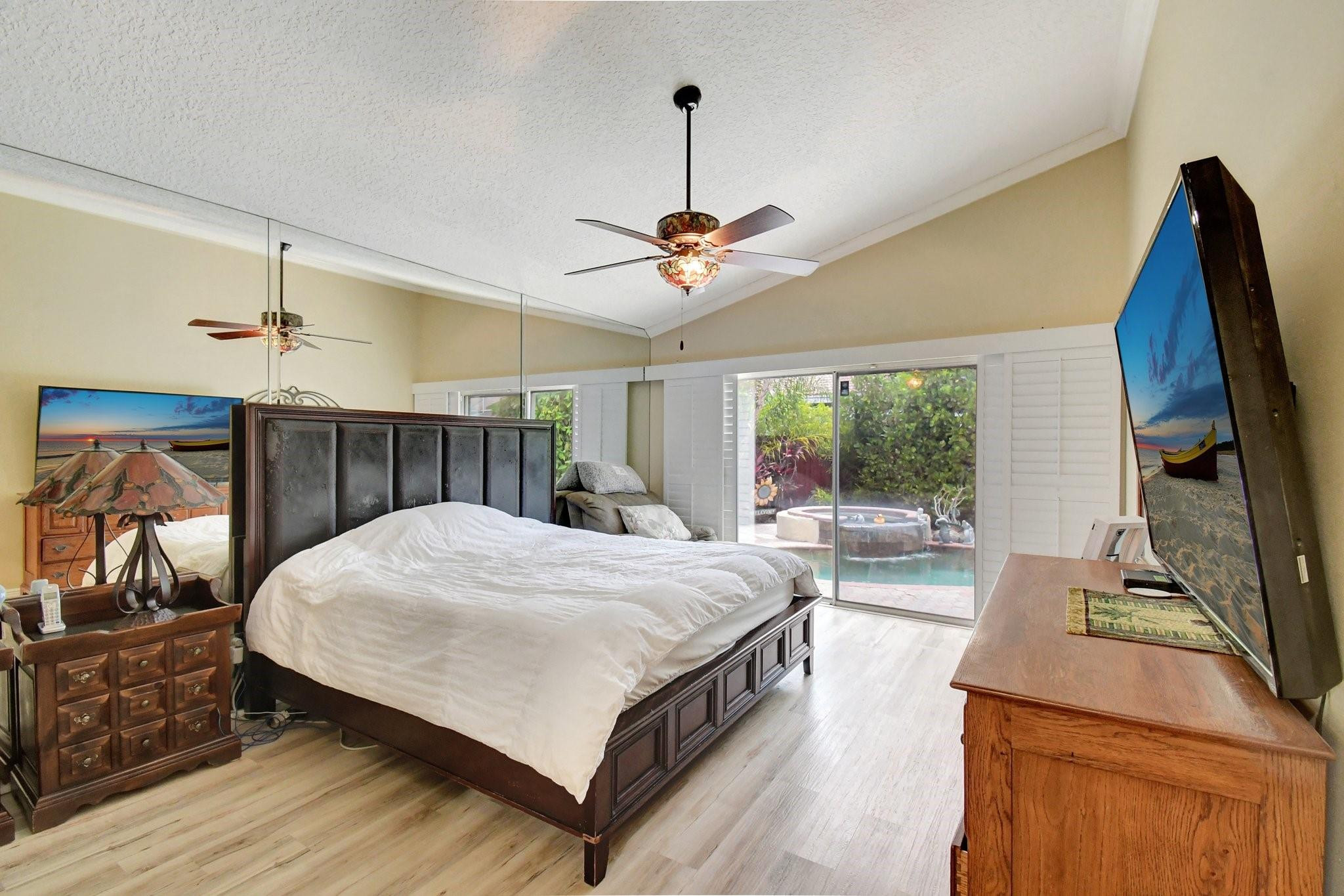 Embassy Lakes - Residential