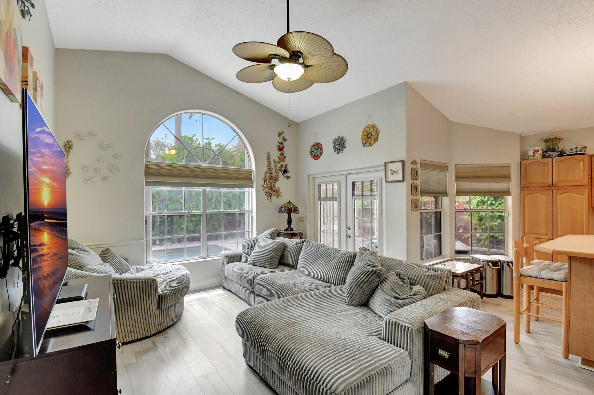 Embassy Lakes - Residential