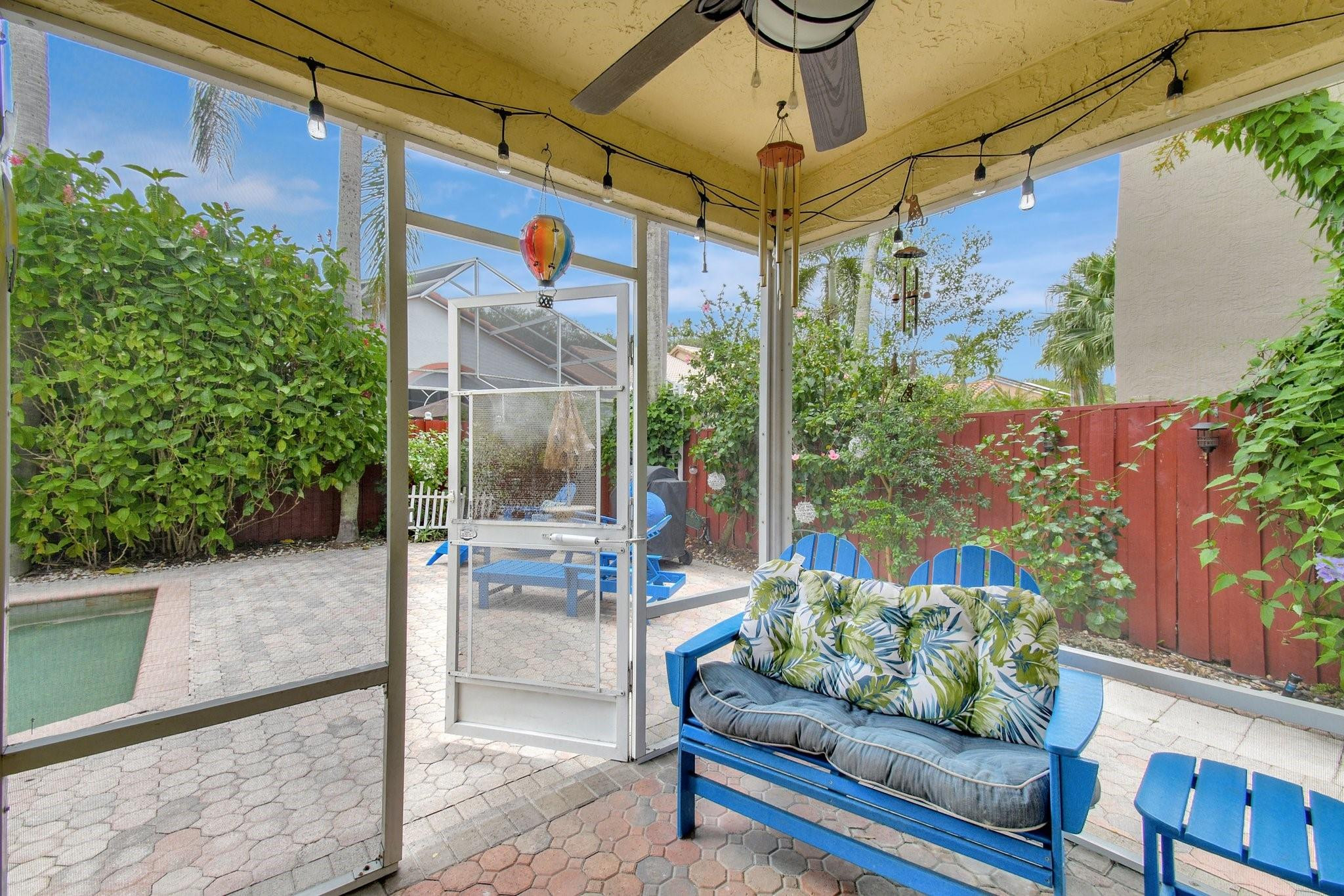 Embassy Lakes - Residential