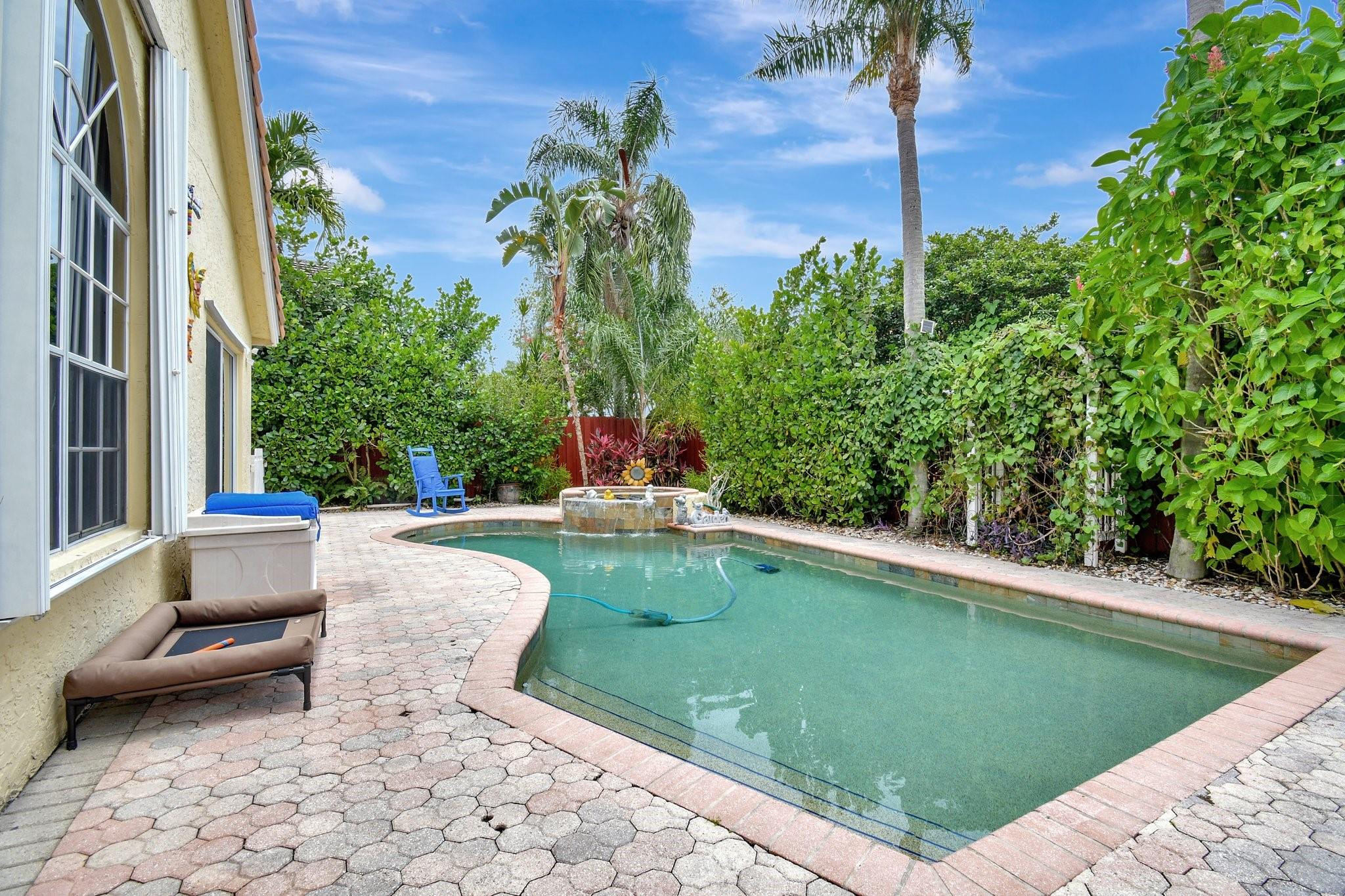 Embassy Lakes - Residential