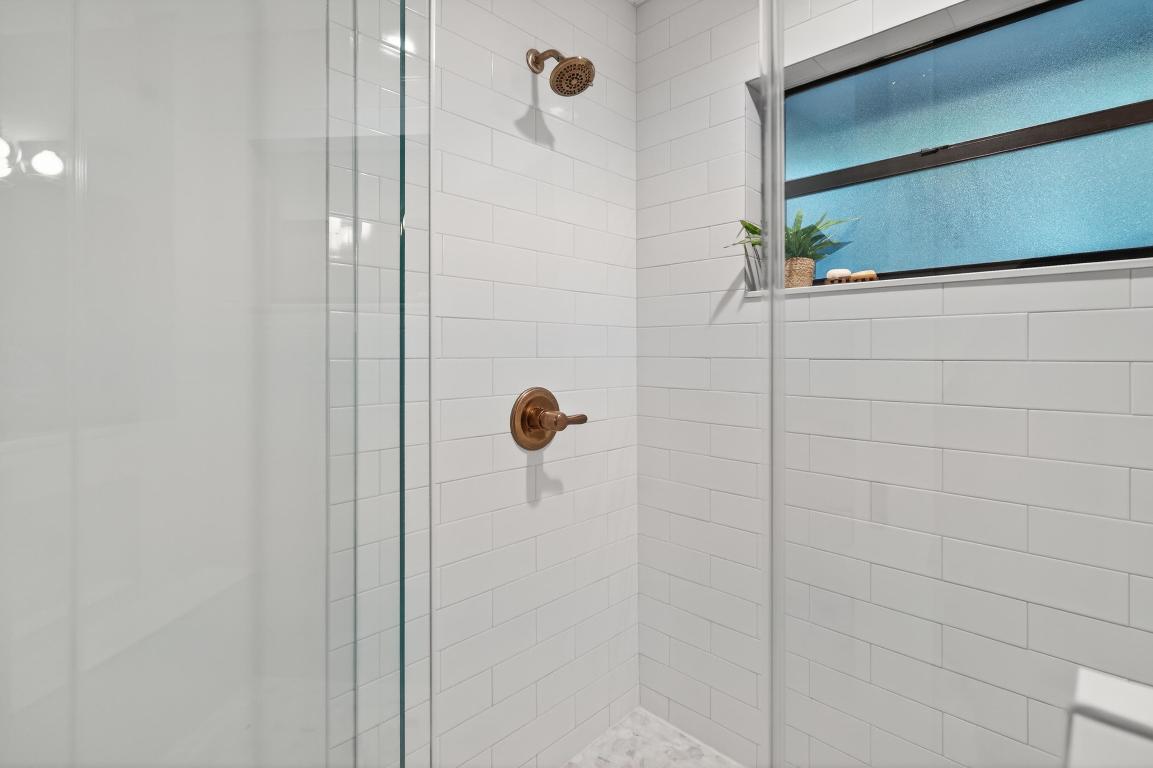 PINEAPPLE PARK - Residential