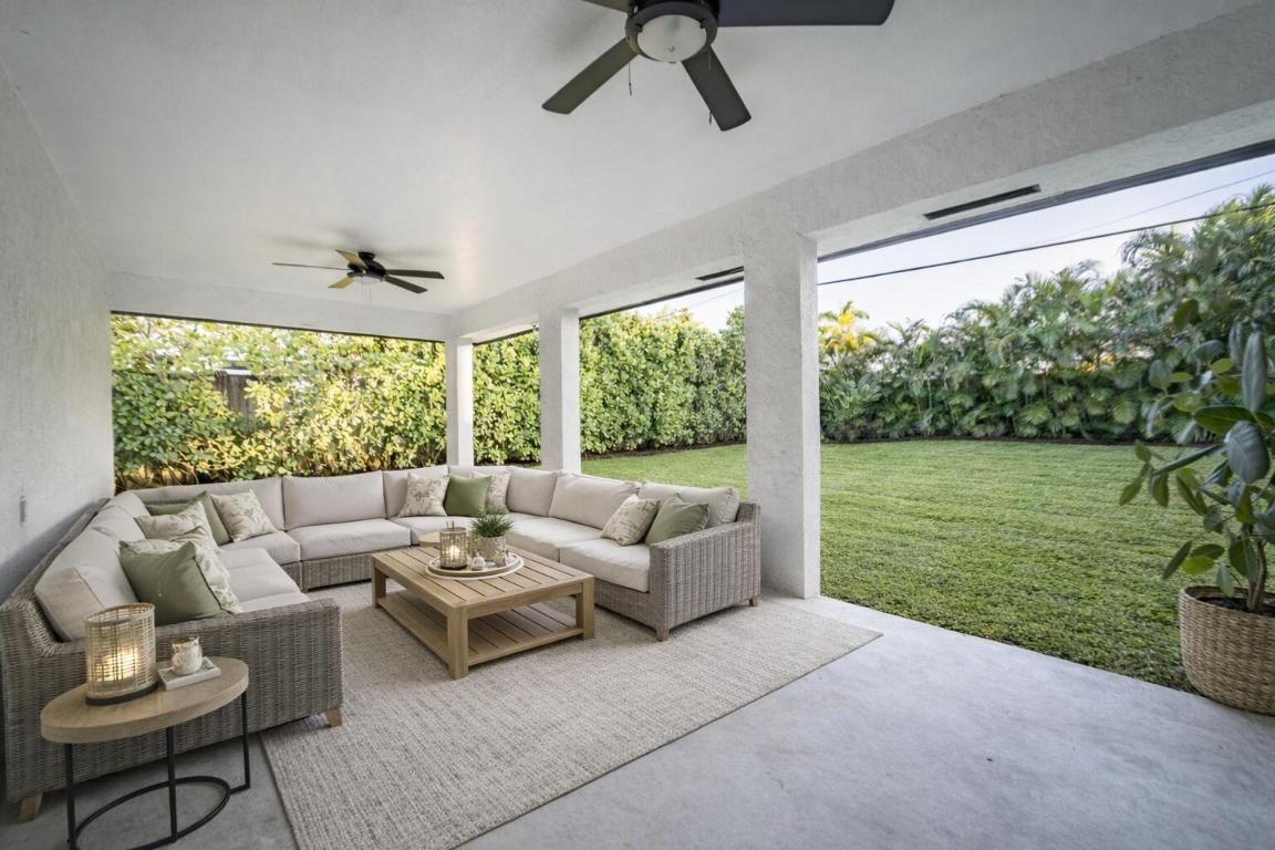 PINEAPPLE PARK - Residential