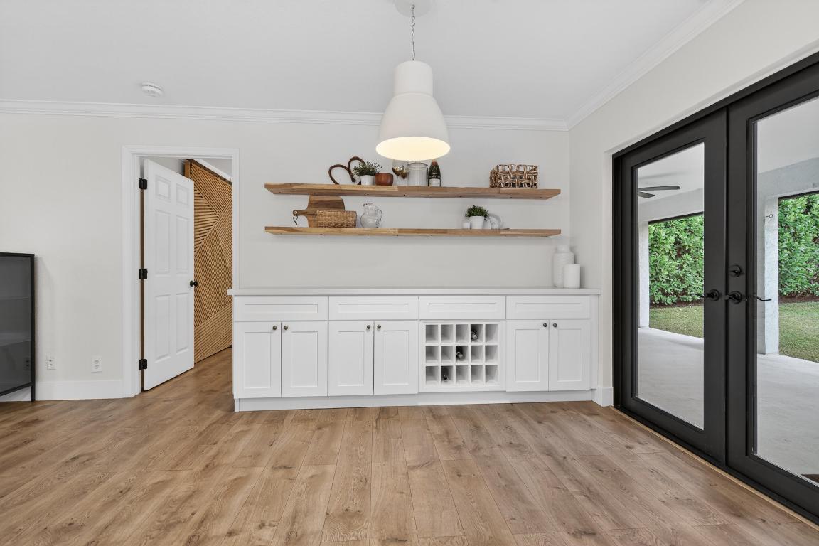 PINEAPPLE PARK - Residential