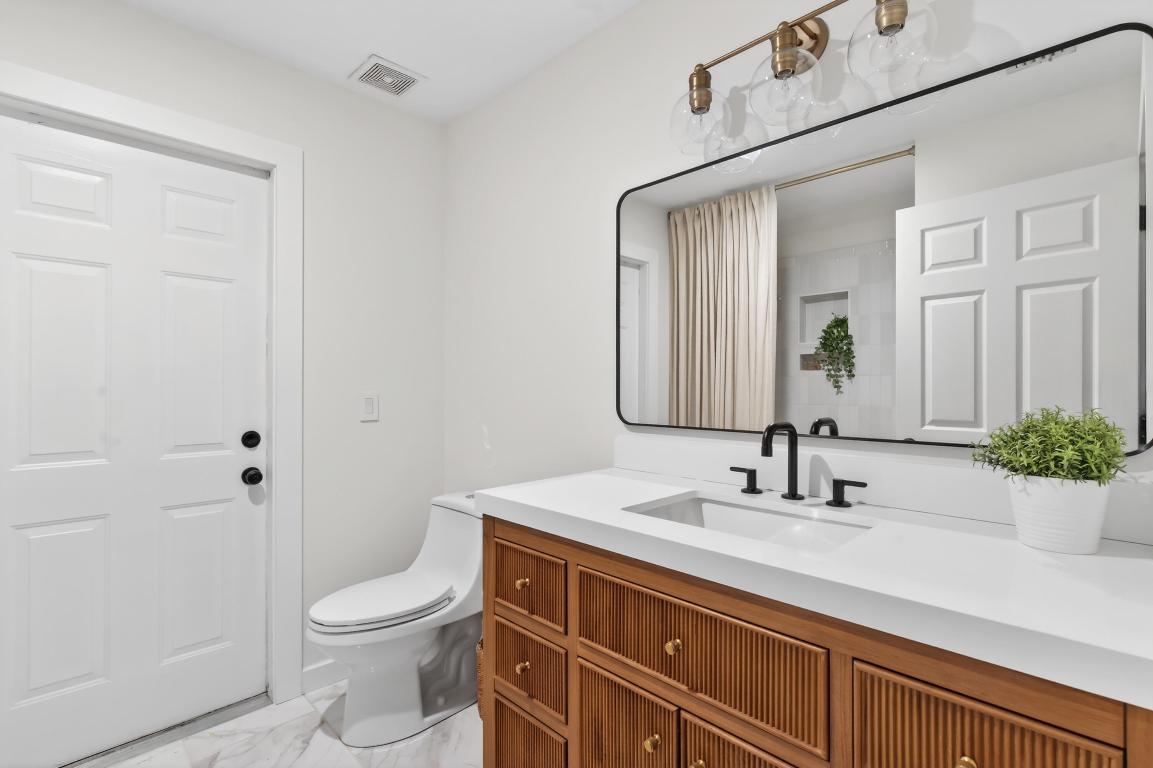 PINEAPPLE PARK - Residential