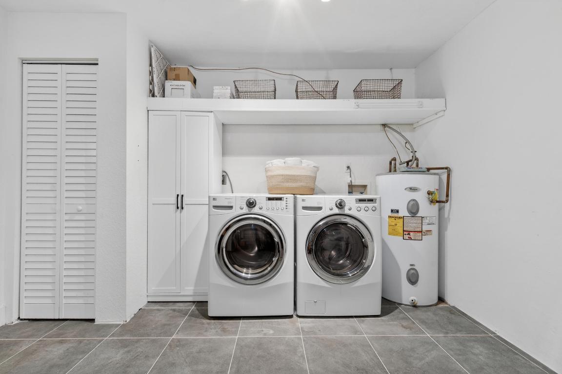 PINEAPPLE PARK - Residential