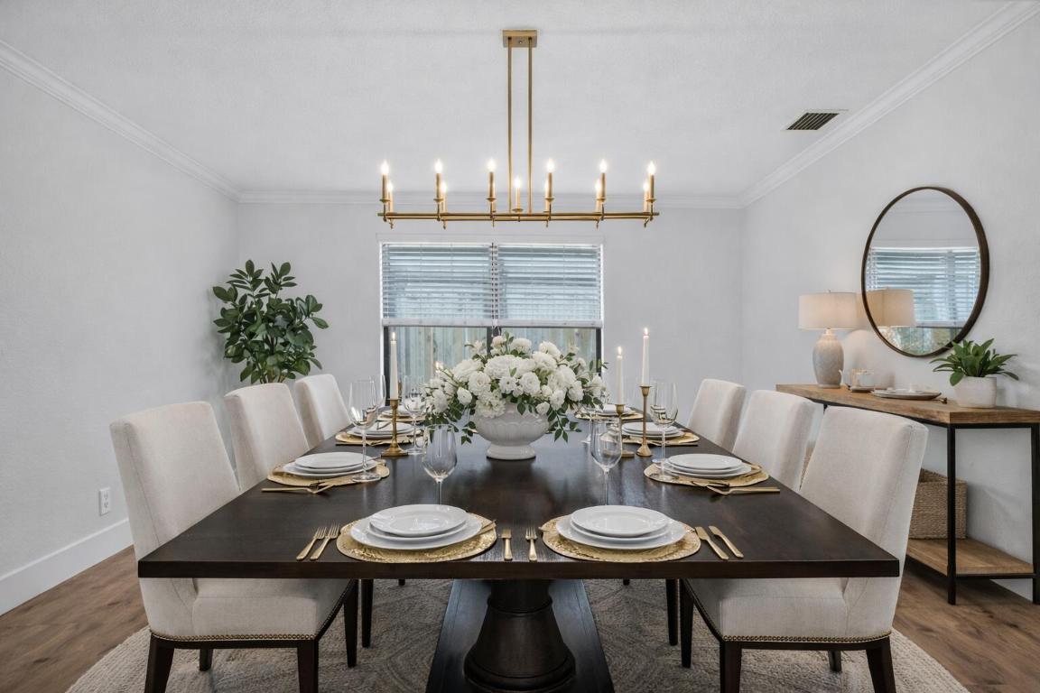 PINEAPPLE PARK - Residential