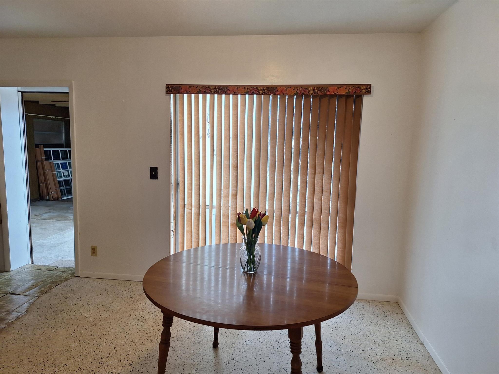 Cresthaven of Palm Beach - Residential