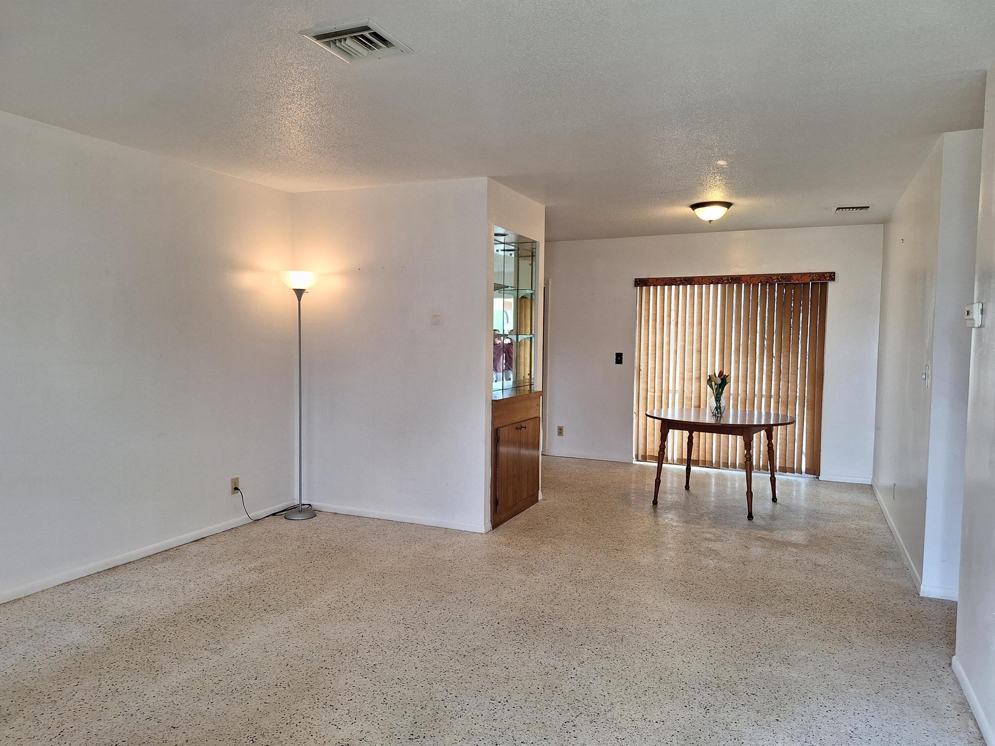 Cresthaven of Palm Beach - Residential