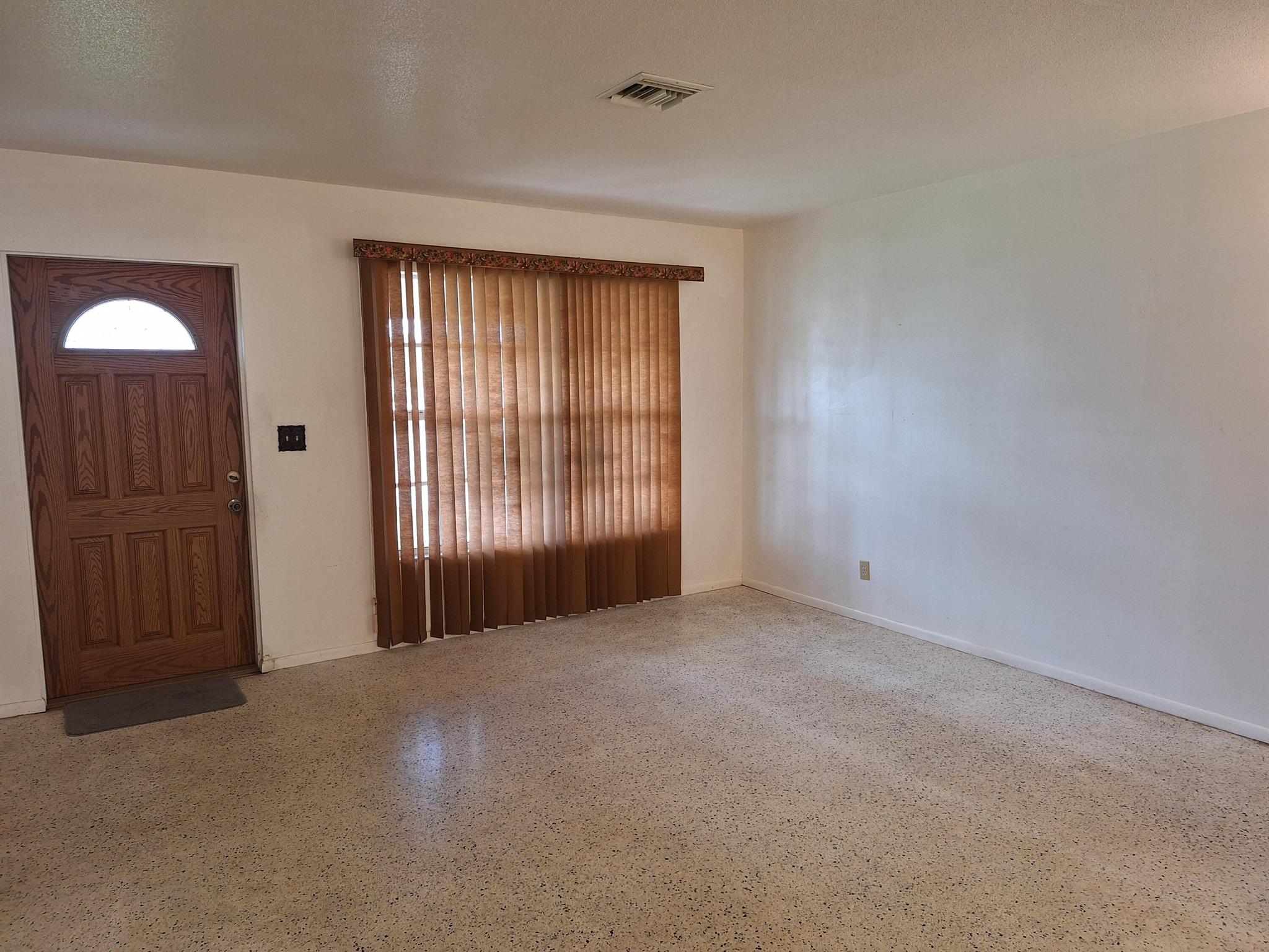 Cresthaven of Palm Beach - Residential