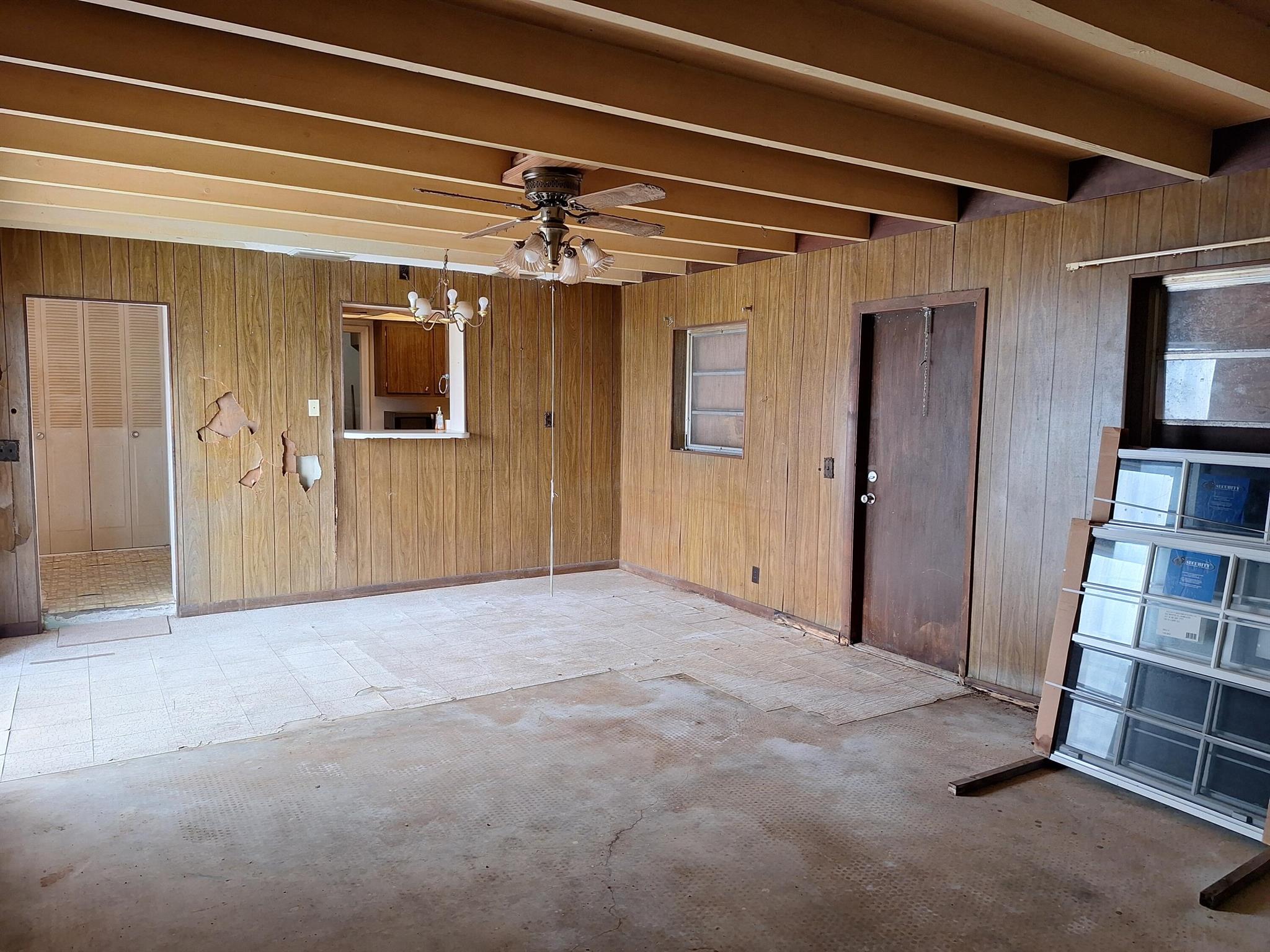 Cresthaven of Palm Beach - Residential