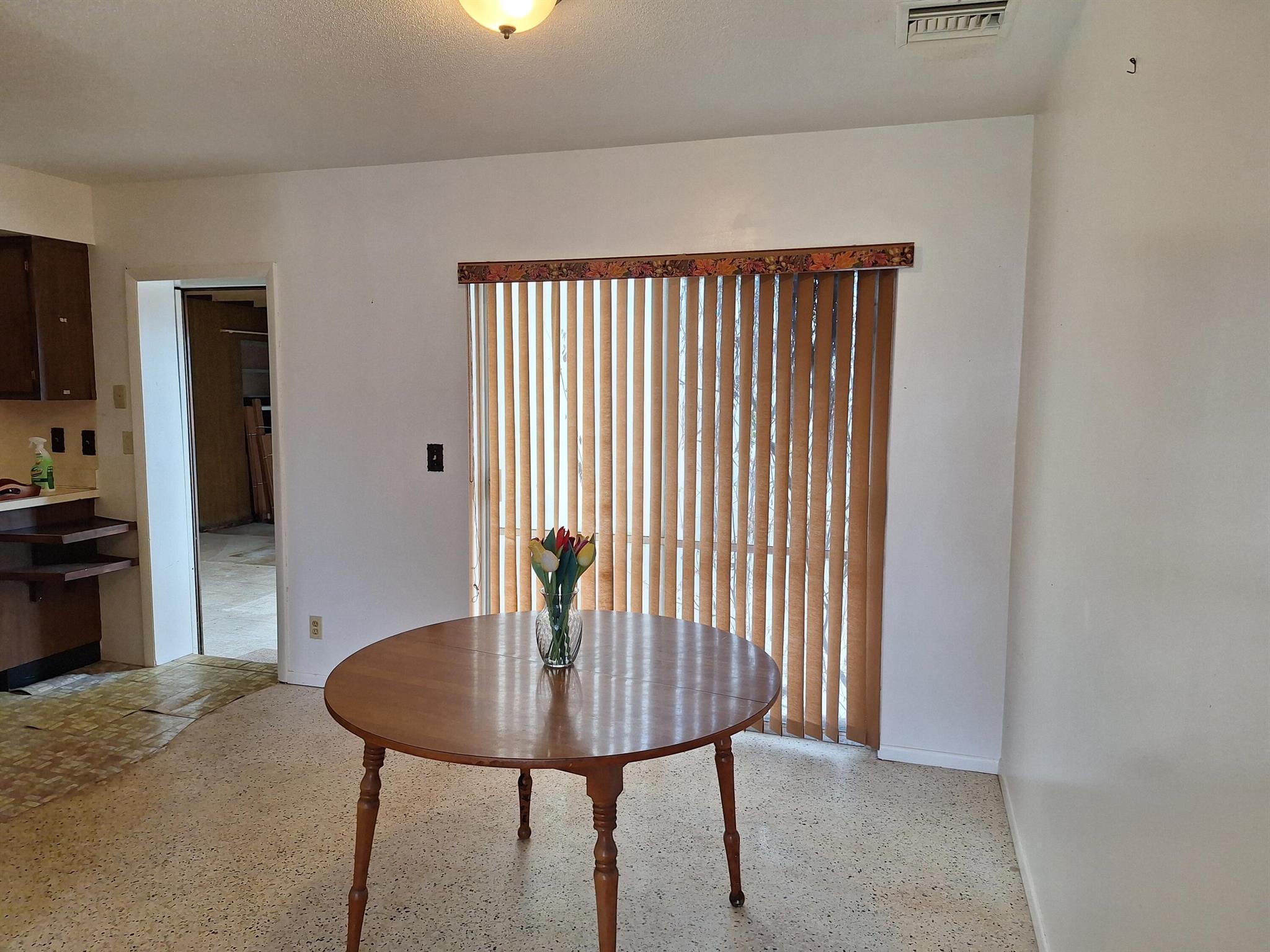 Cresthaven of Palm Beach - Residential