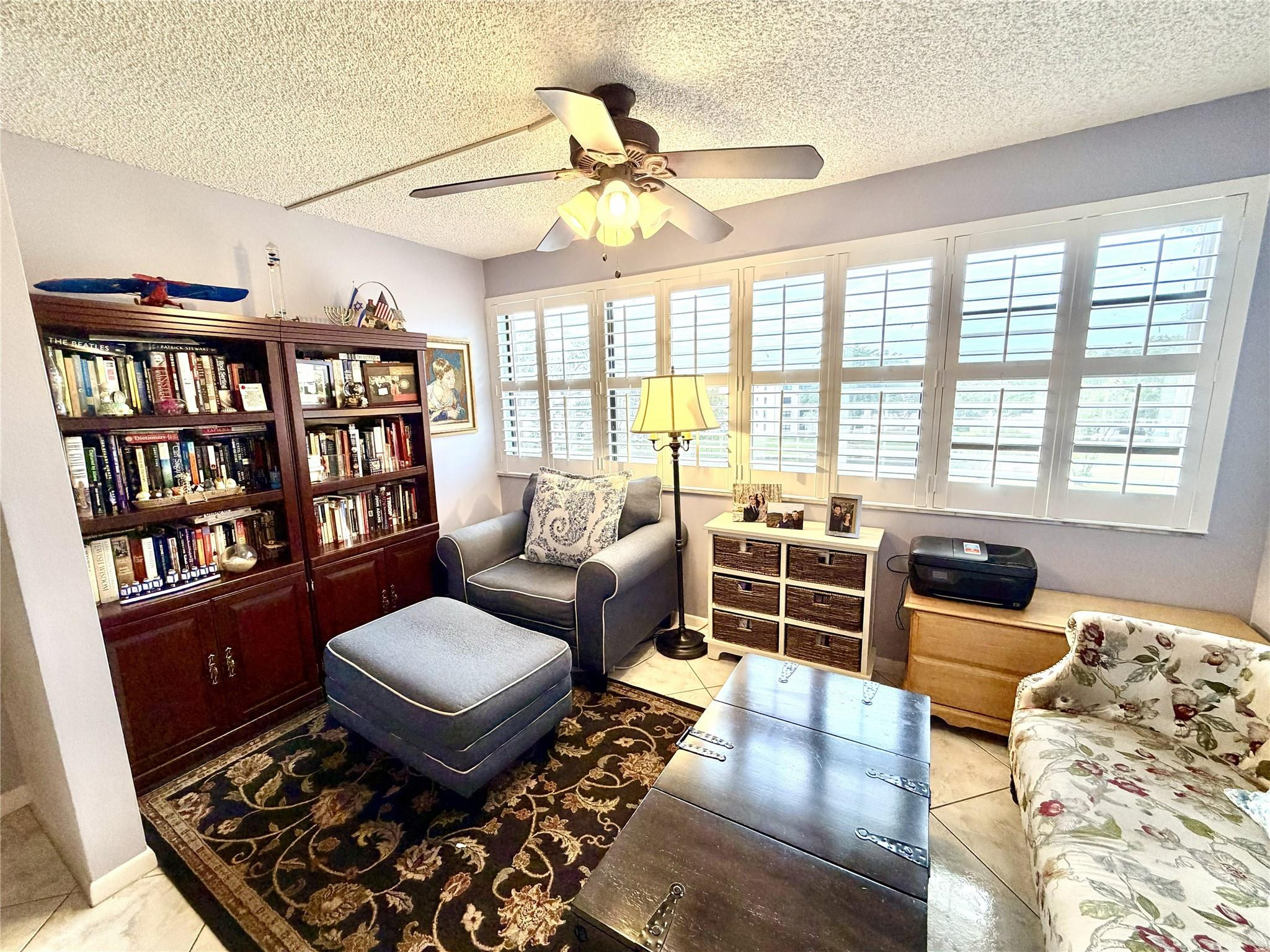 SUNRISE LAKES PH 4 - Residential