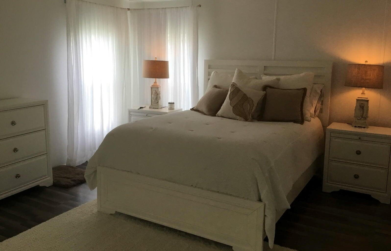 Spanish Lakes - Residential Lease