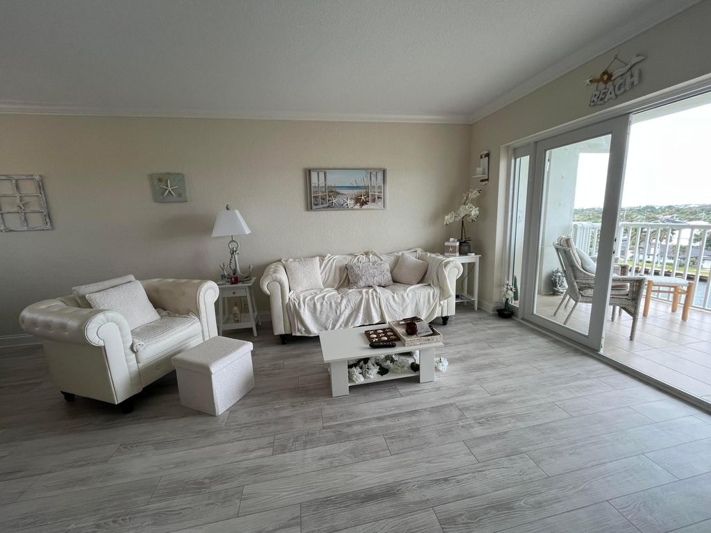 Photo of 629 SE 19th Avenue #703, Deerfield Beach, FL 33441 (MLS # B26016831)