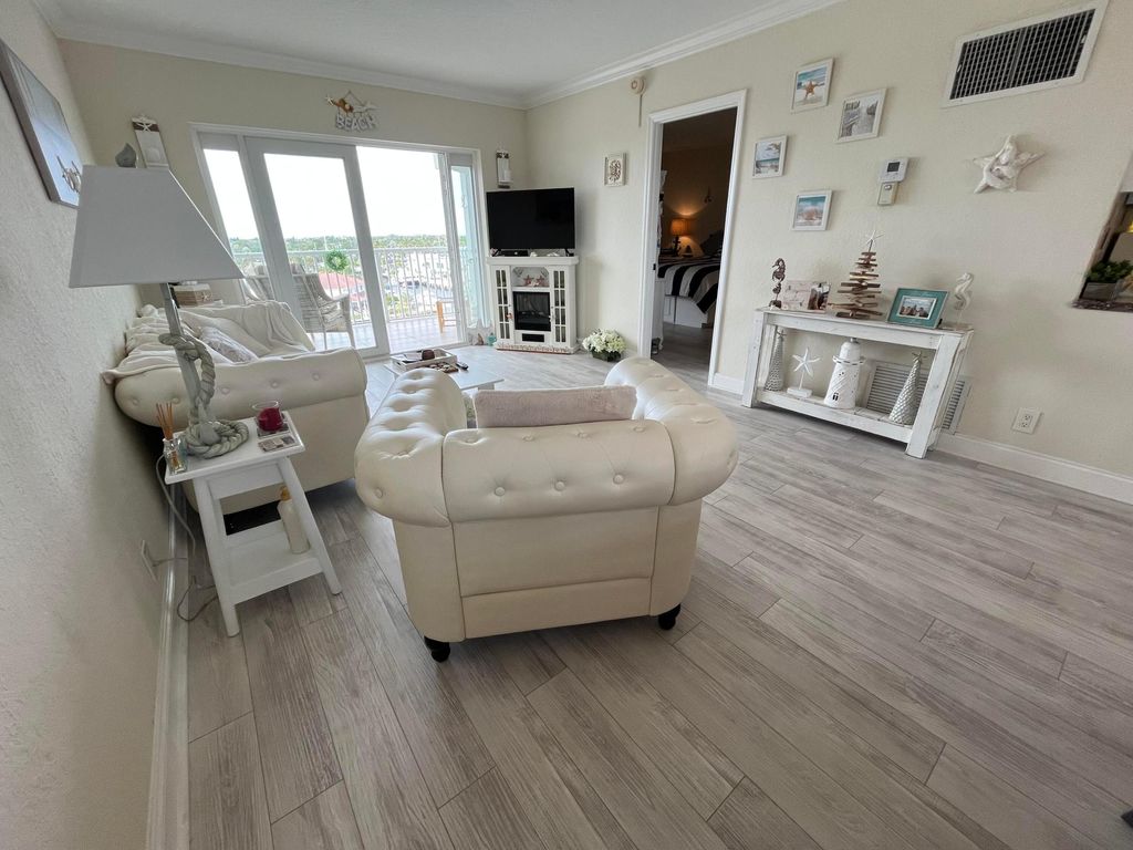 Photo of 629 SE 19th Avenue #703, Deerfield Beach, FL 33441 (MLS # B26016831)