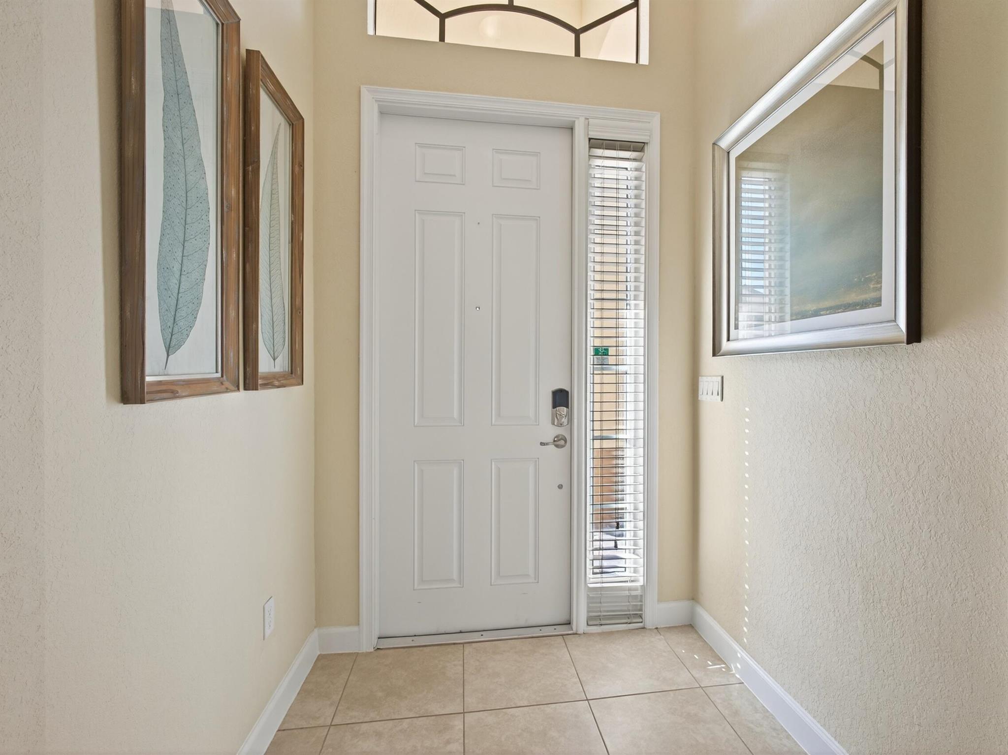 3885 Aspen Leaf Drive