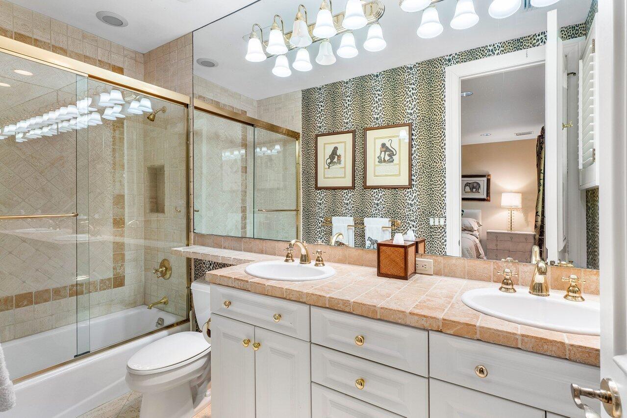 VINTAGE OAKS / POLO CLUB - Residential