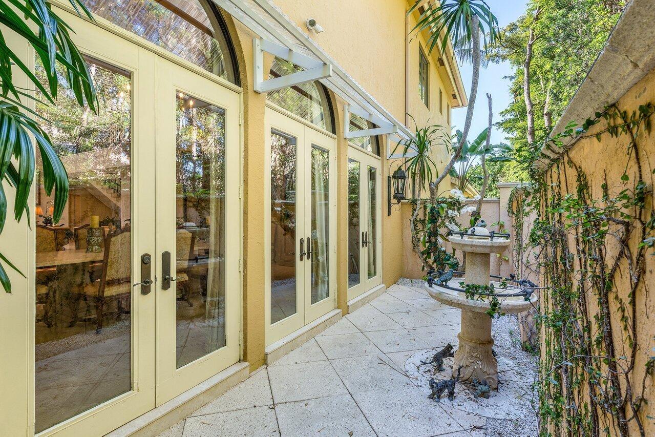 VINTAGE OAKS / POLO CLUB - Residential