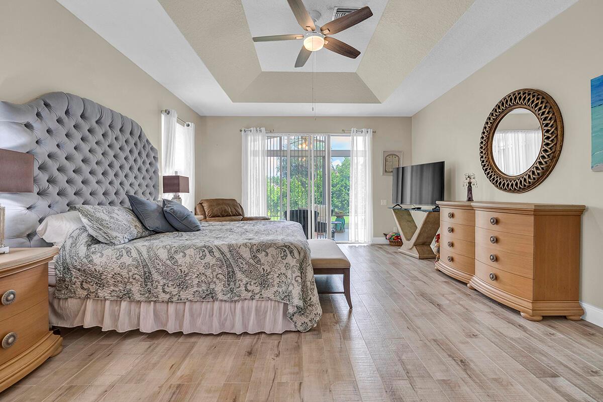 LAKERIDGE FALLS - Residential