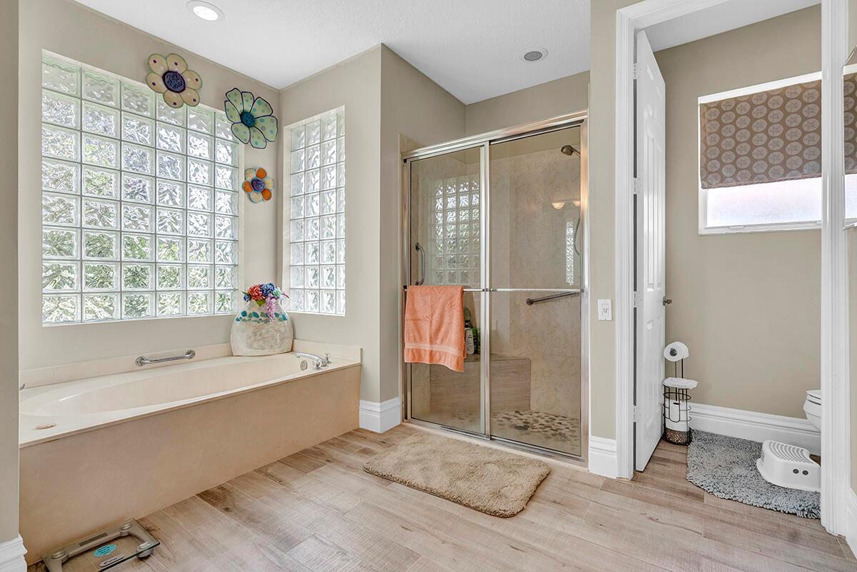 LAKERIDGE FALLS - Residential