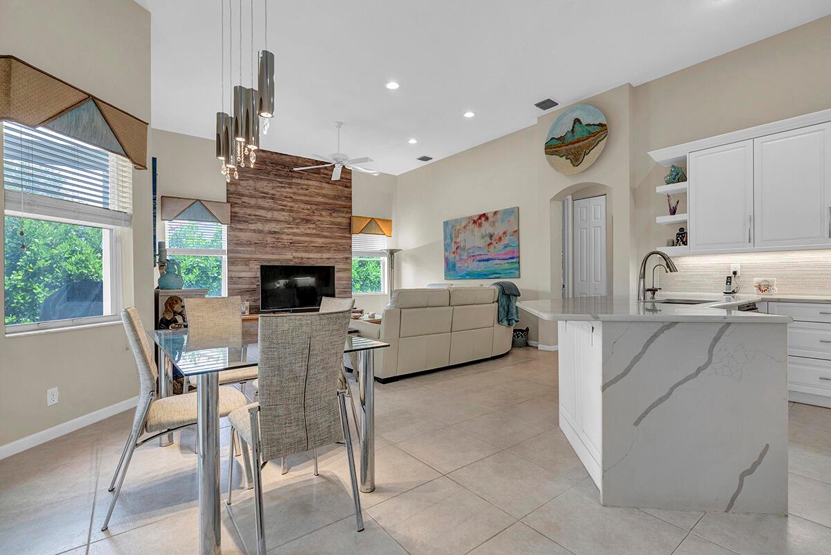 LAKERIDGE FALLS - Residential