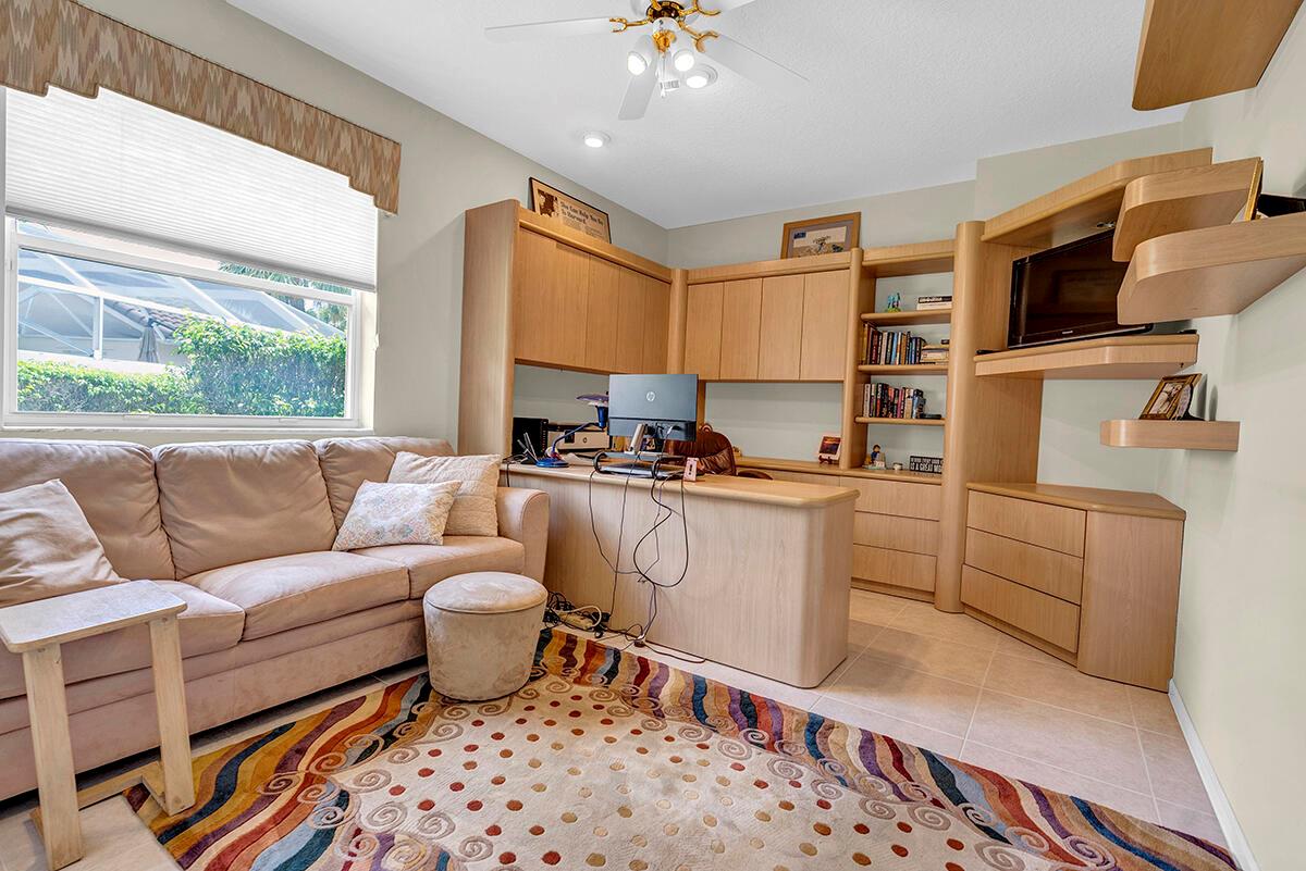 LAKERIDGE FALLS - Residential