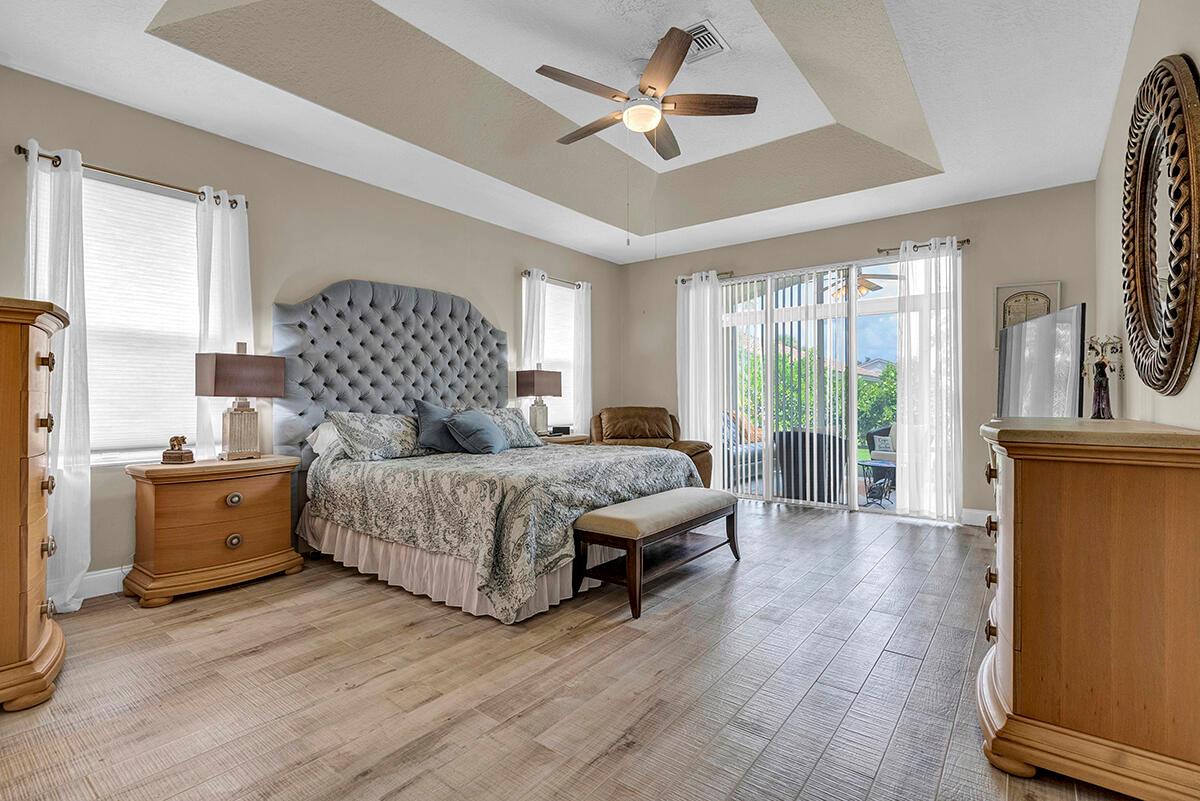 LAKERIDGE FALLS - Residential