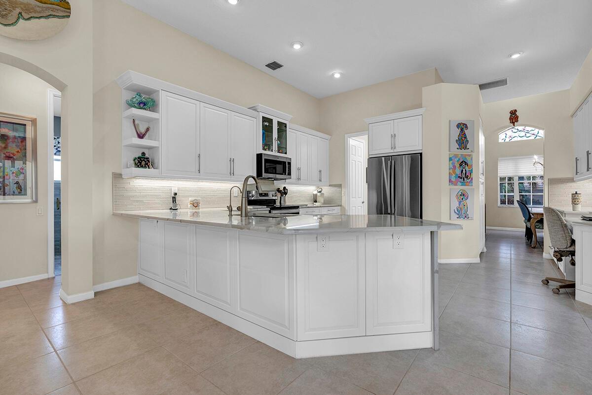 LAKERIDGE FALLS - Residential