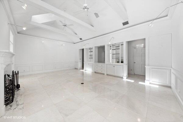 OLD PORT VILLAGE 1 A - Residential