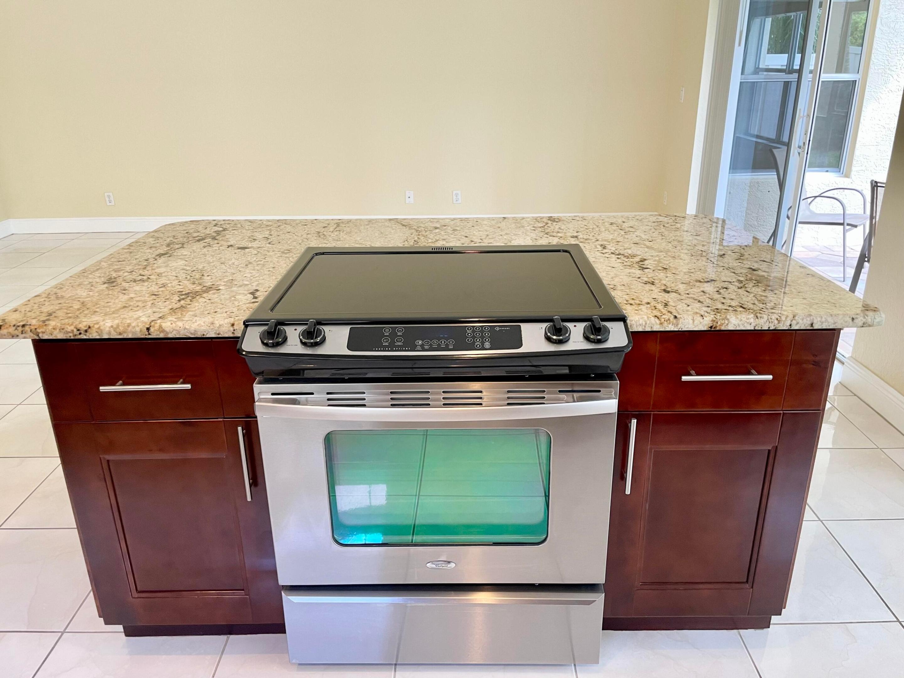 2425 Pigeon Cay