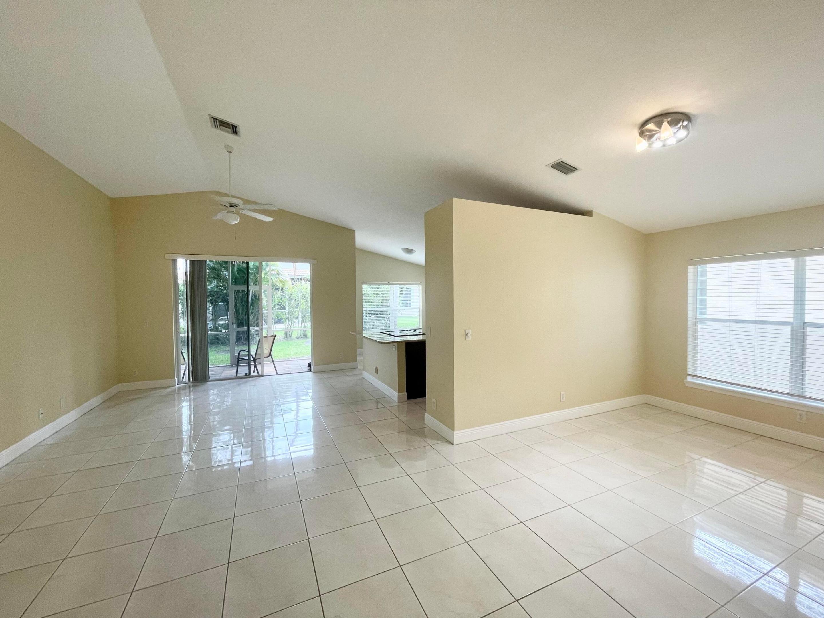 2425 Pigeon Cay