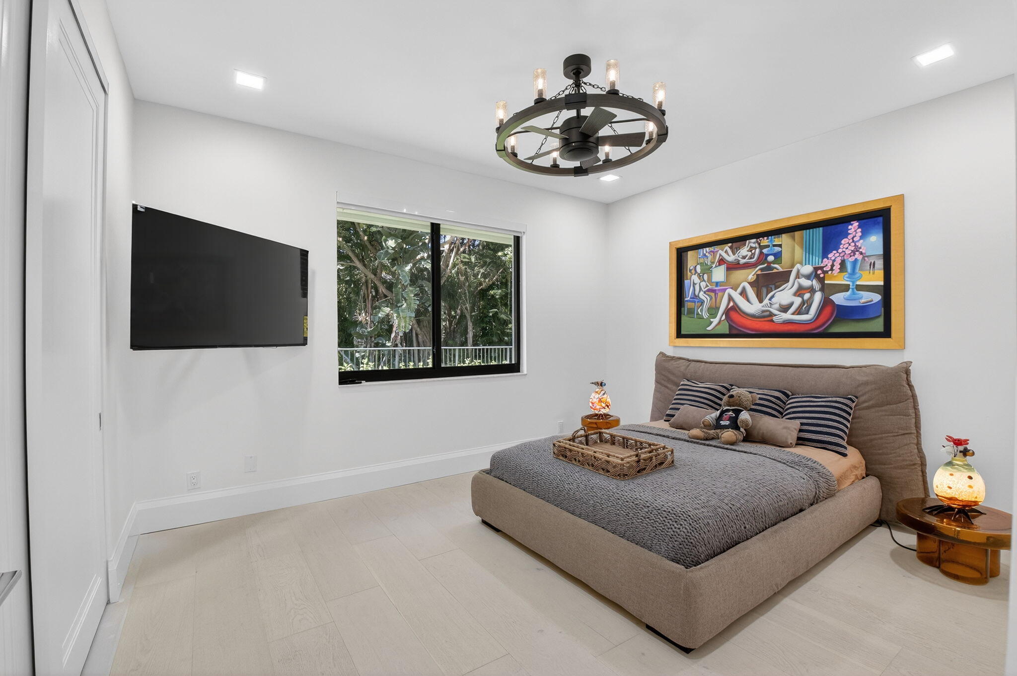 WOODFIELD COUNTRY CLUB - Residential