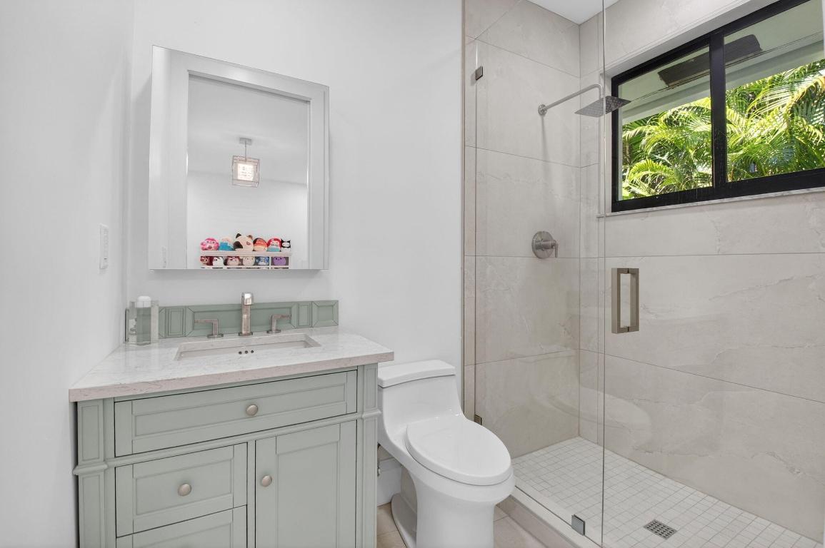 WOODFIELD COUNTRY CLUB - Residential