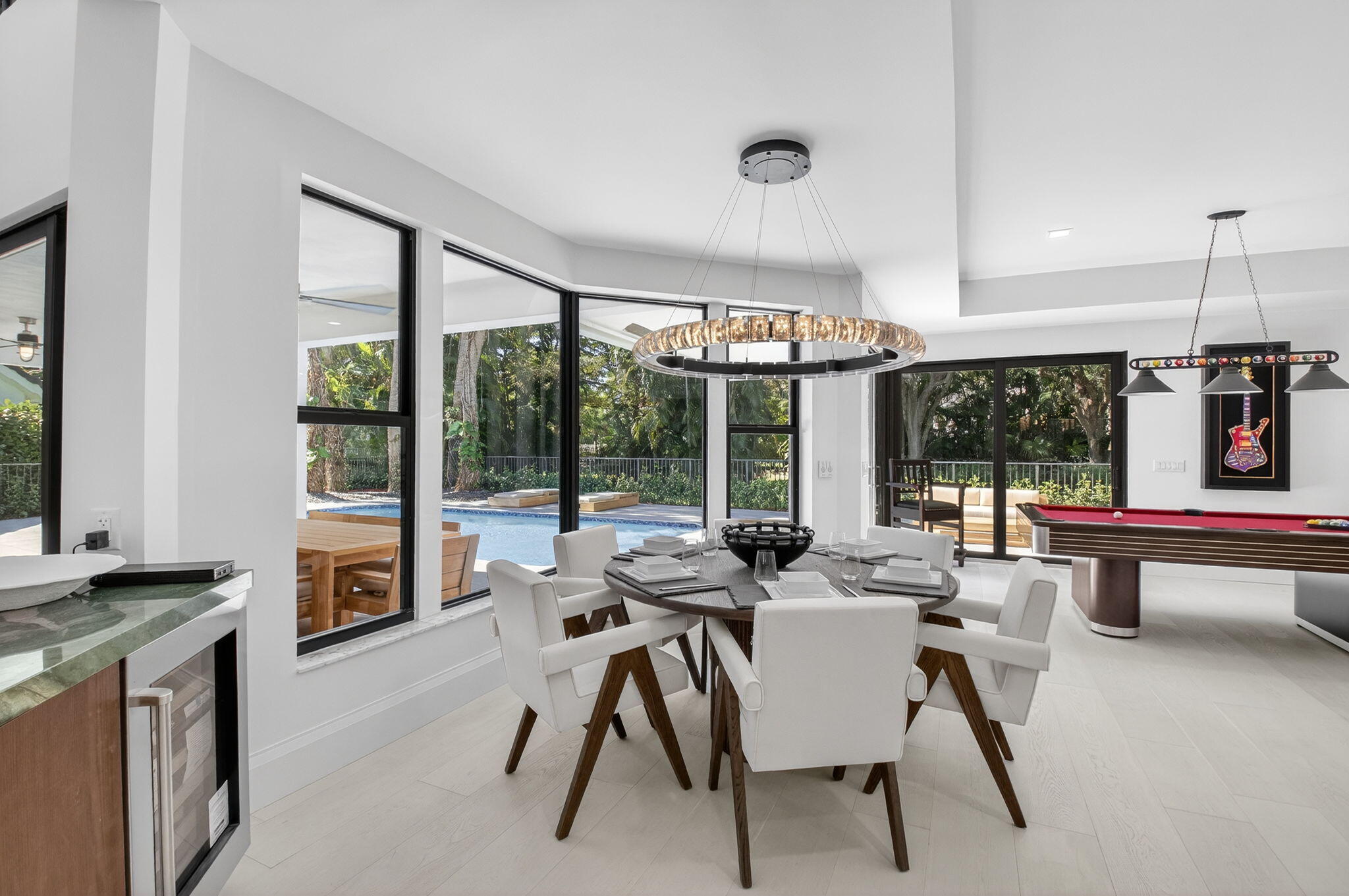 WOODFIELD COUNTRY CLUB - Residential