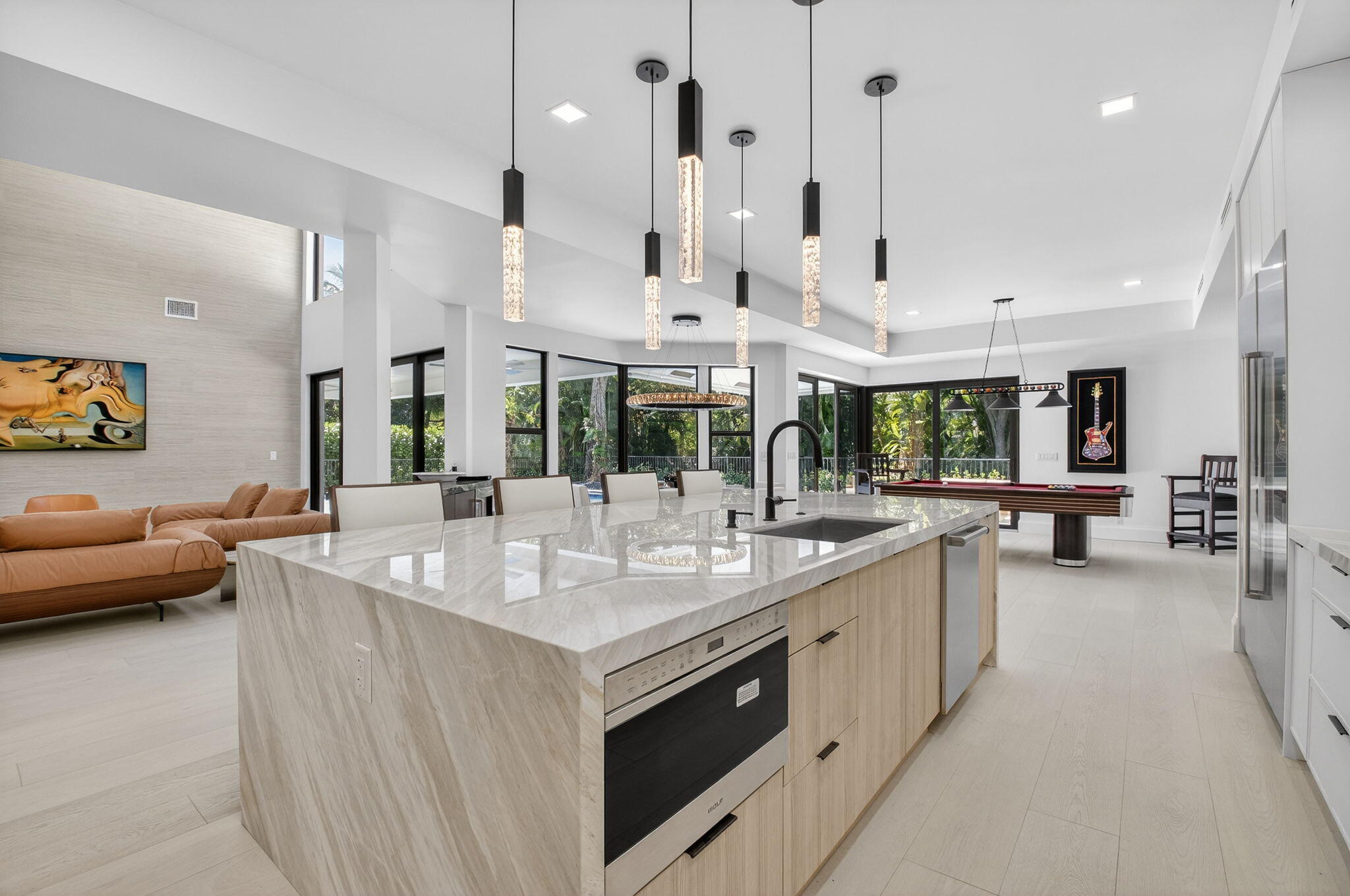 WOODFIELD COUNTRY CLUB - Residential