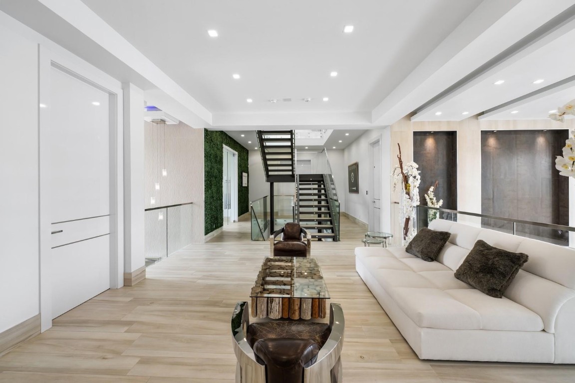 Gould Island 15-62 B - Residential