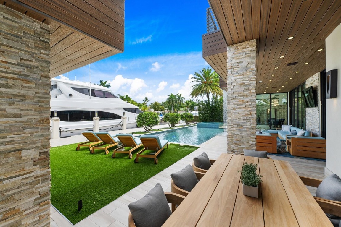 Gould Island 15-62 B - Residential