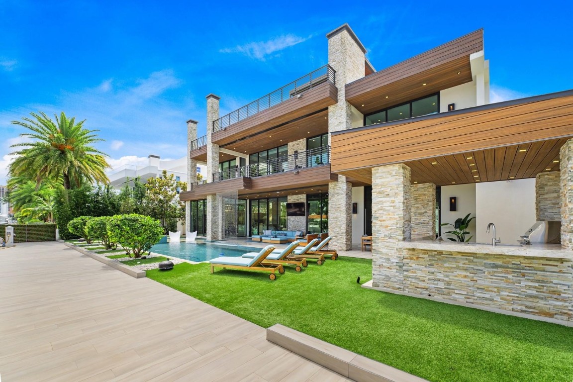 Gould Island 15-62 B - Residential