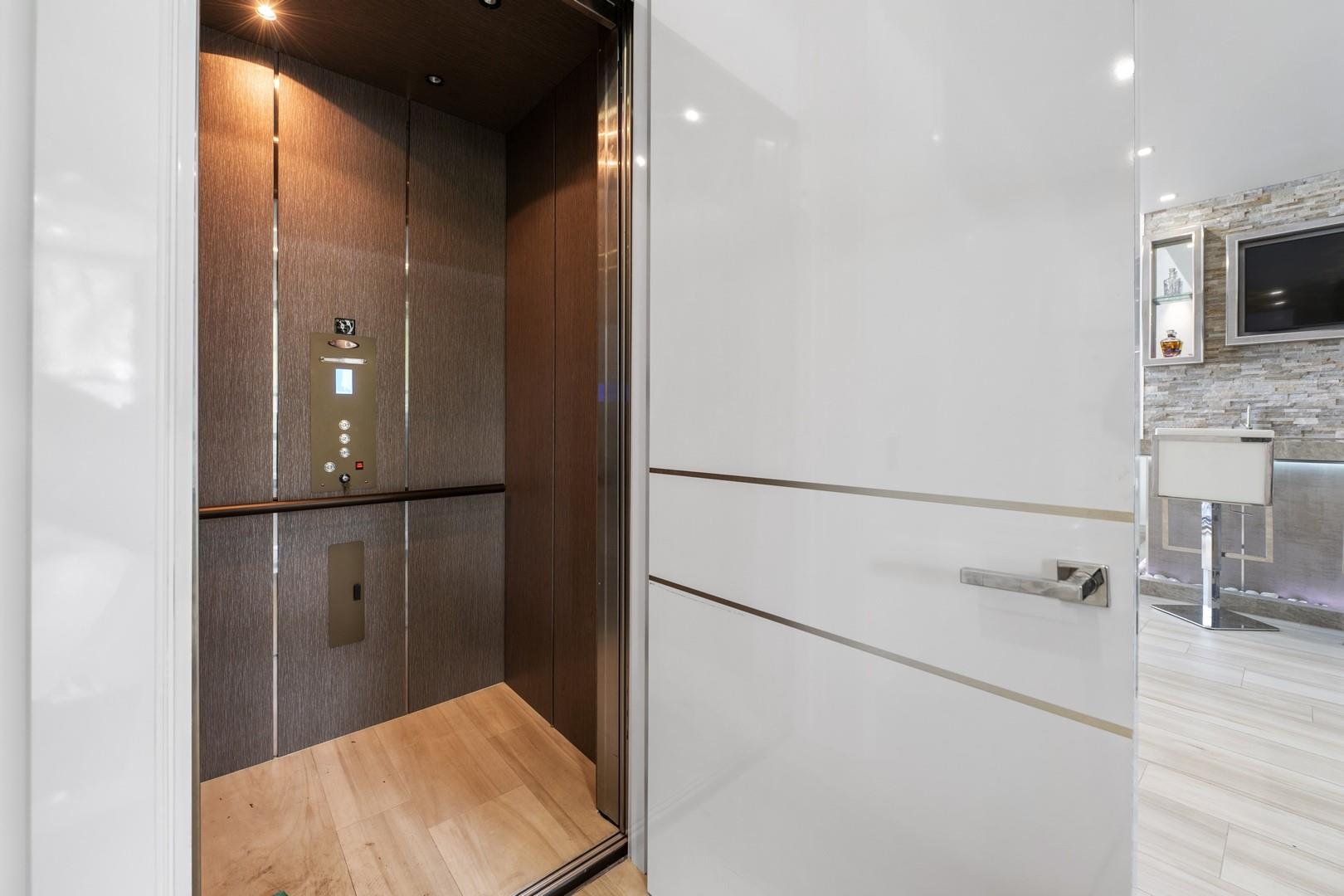 Gould Island 15-62 B - Residential