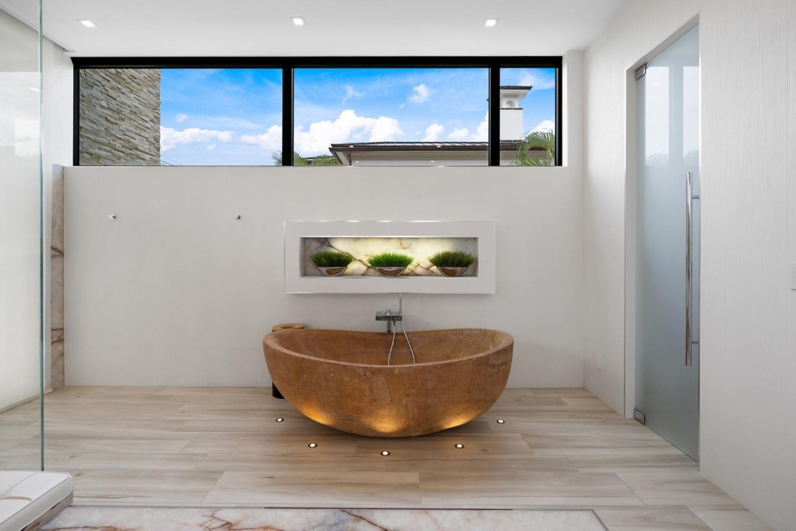 Gould Island 15-62 B - Residential