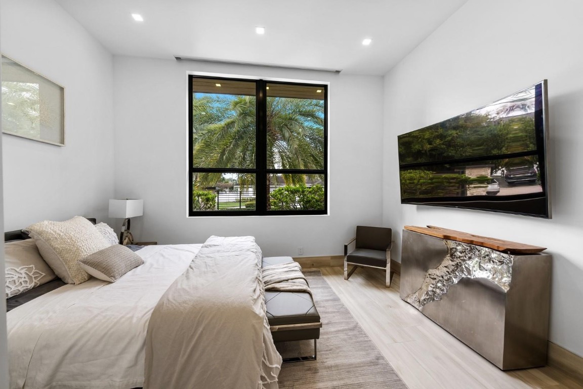 Gould Island 15-62 B - Residential