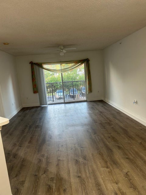 Featured picture for the property R11065850