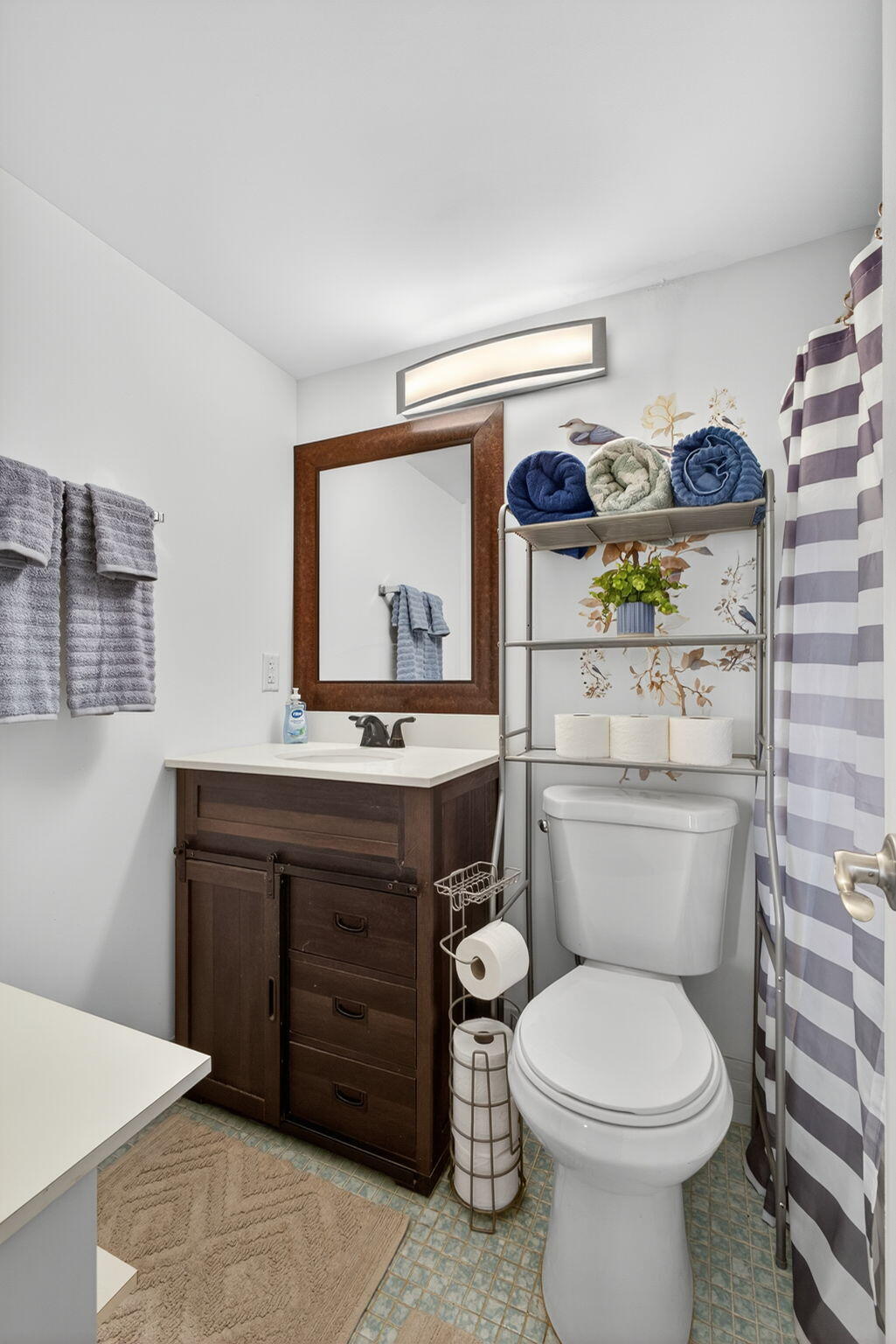 SOUTHAMPTON CONDO - Residential