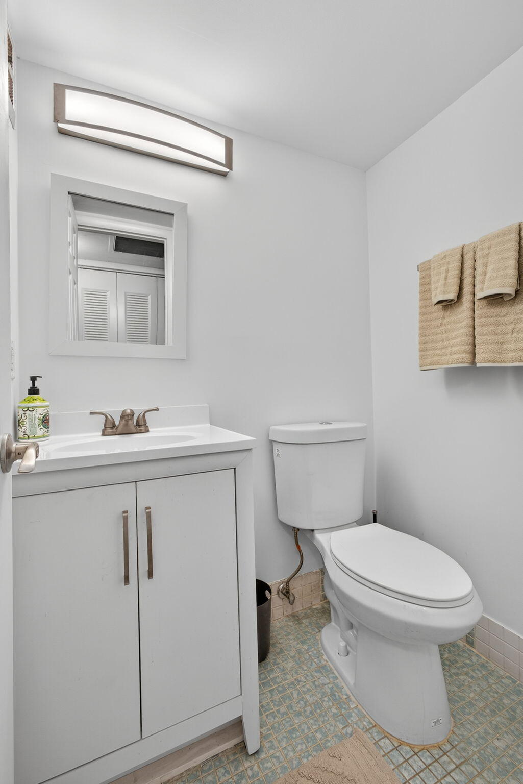 SOUTHAMPTON CONDO - Residential