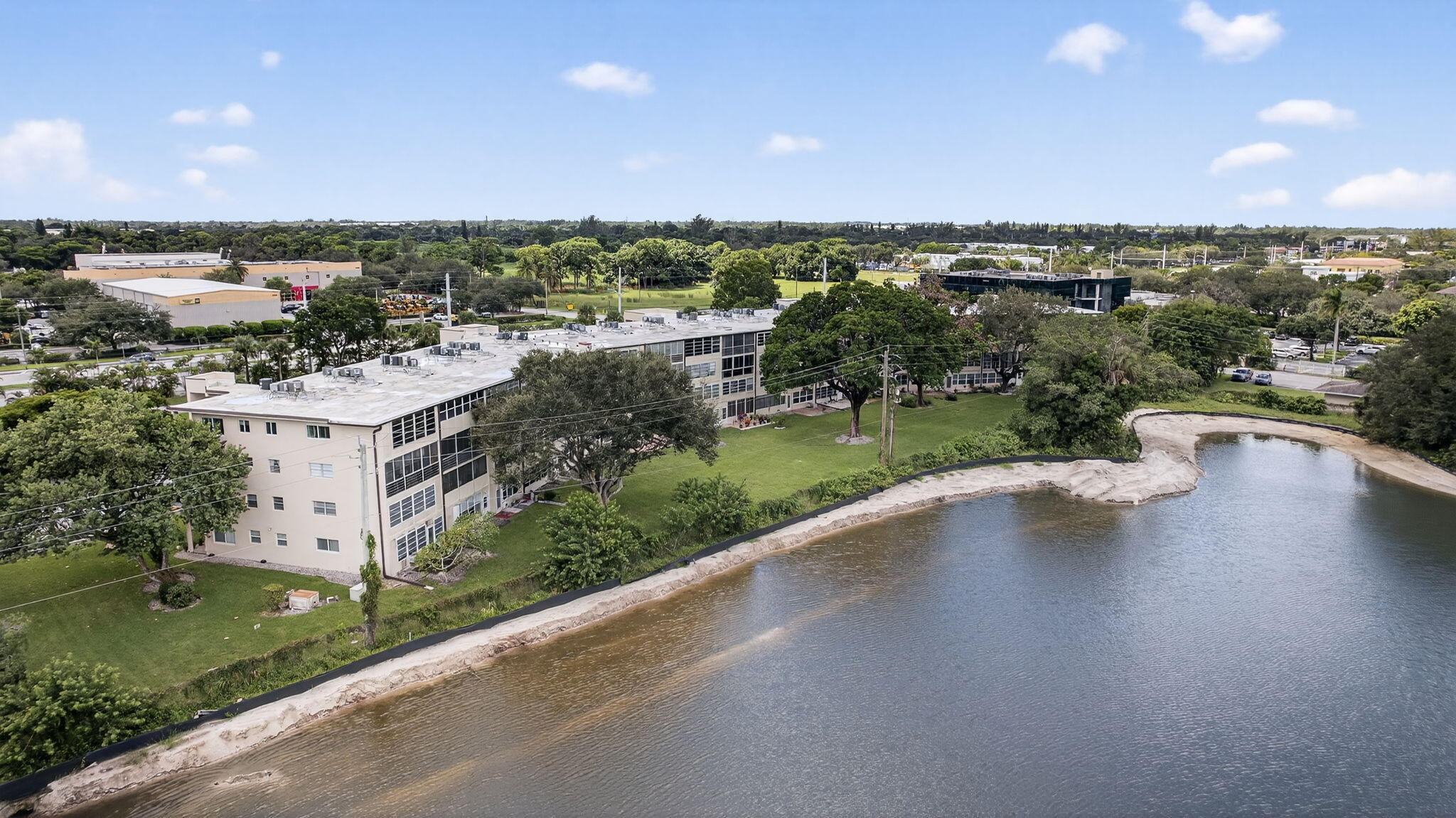 SOUTHAMPTON CONDO - Residential