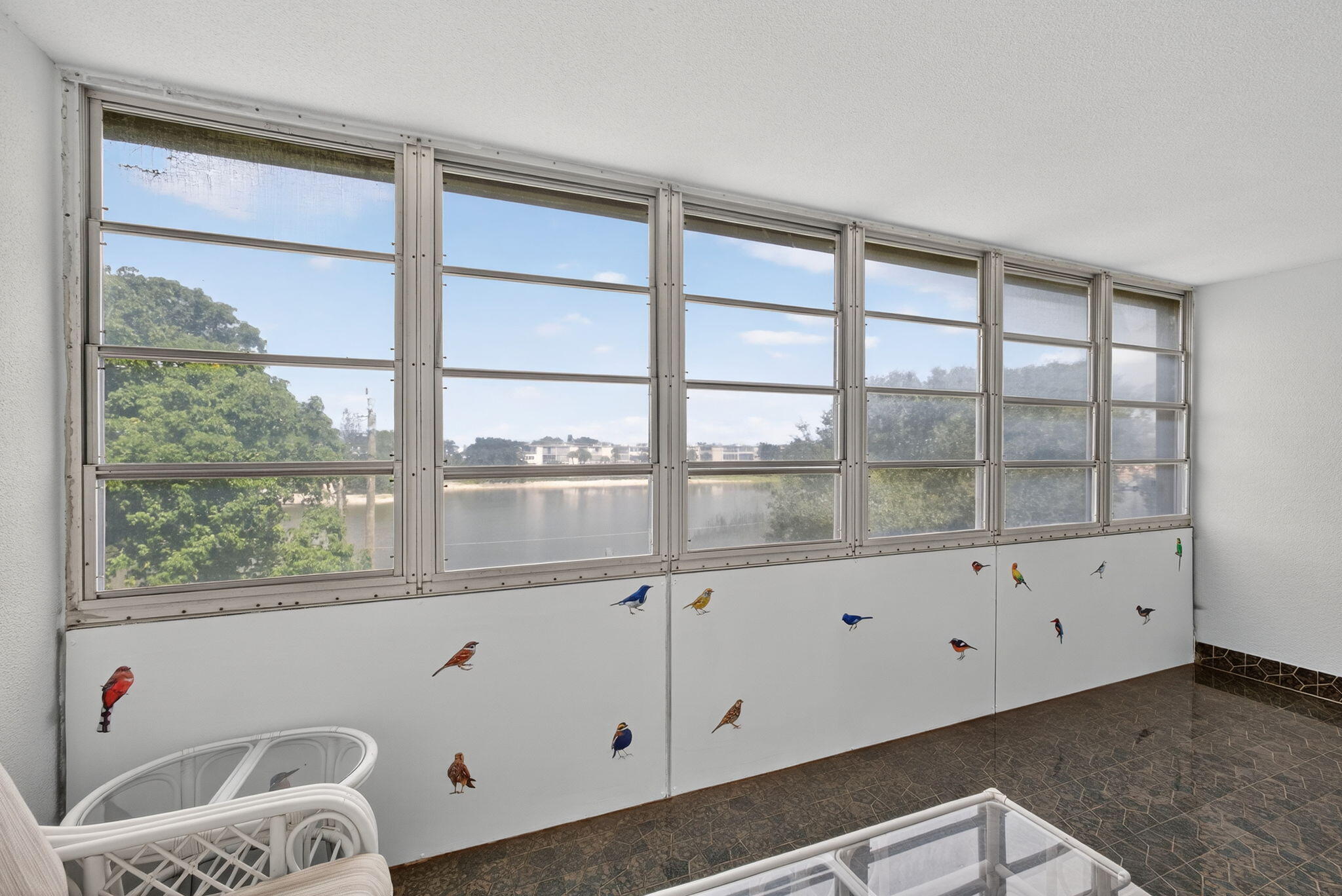 SOUTHAMPTON CONDO - Residential