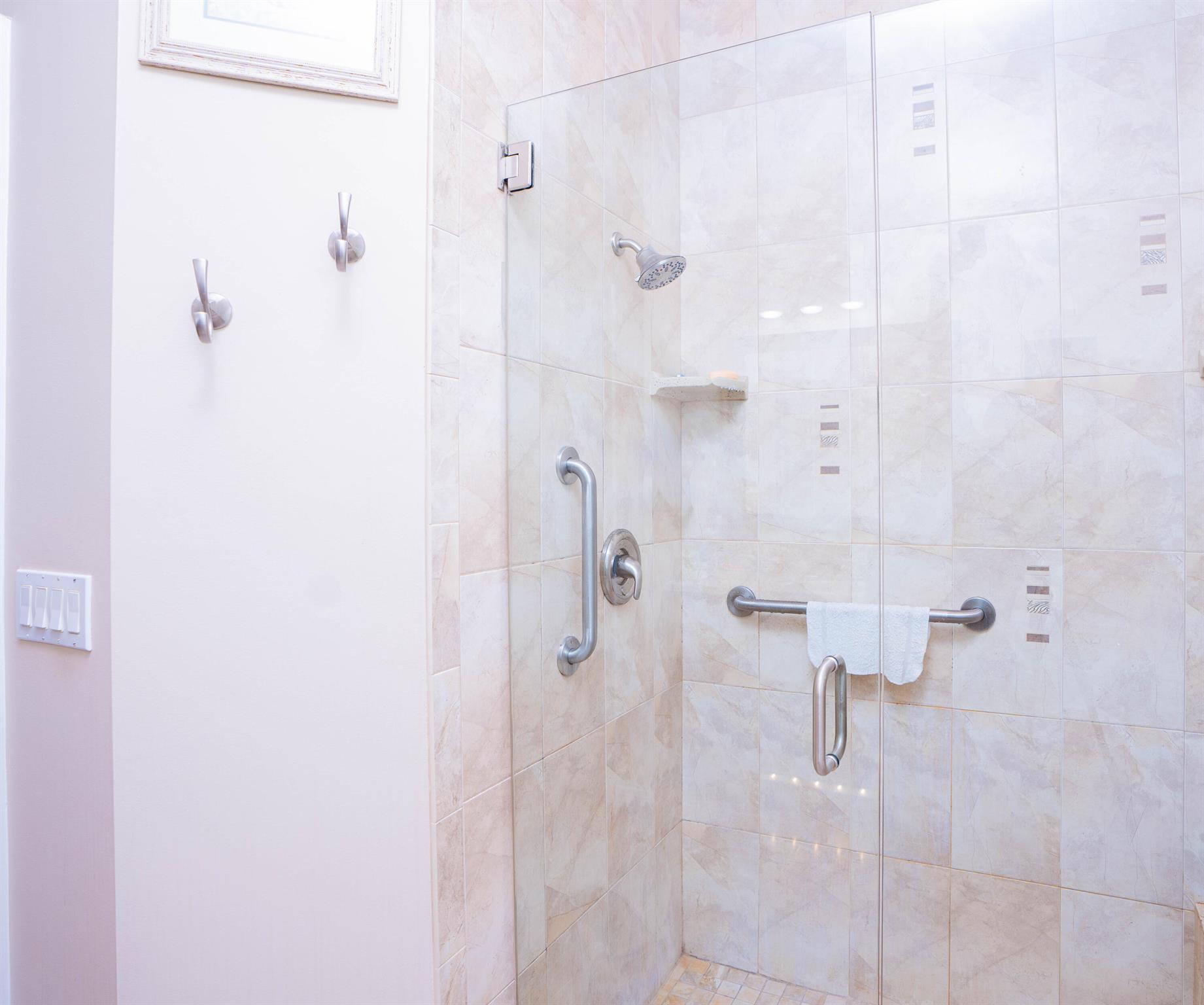 KINGS ISLE - Residential